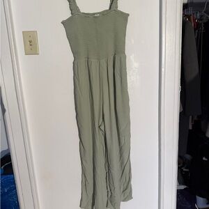 Aritzia Wilfred Green Jumpsuit sz L